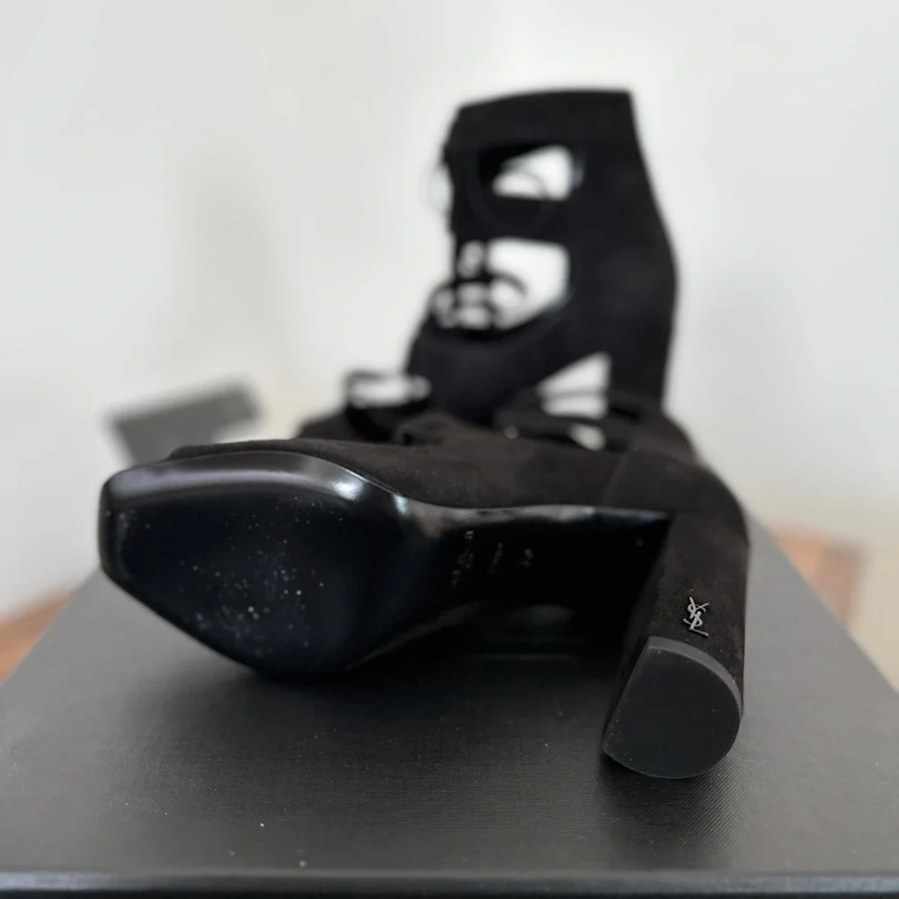 Brand new saint Laurent suede heels. Lou Lou 95 lace up heels. - Picture 4 of 5